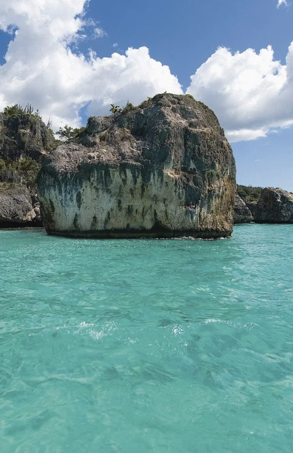 BAHIA DE LAS AGUILAS BY BUS FROM BAHIA DE LAS AGUILAS BY BUS FROM PUNTA CANA