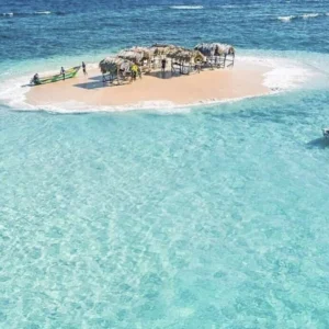 PUNTA RUCIA + CAYO ARENA UNIQUE EXPERIENCE
